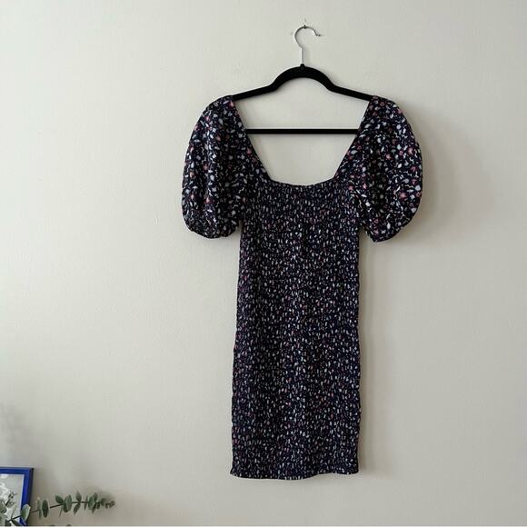 UO Carnation Floral Smocked Puff Sleeve Mini Dress - Picture 3 of 8